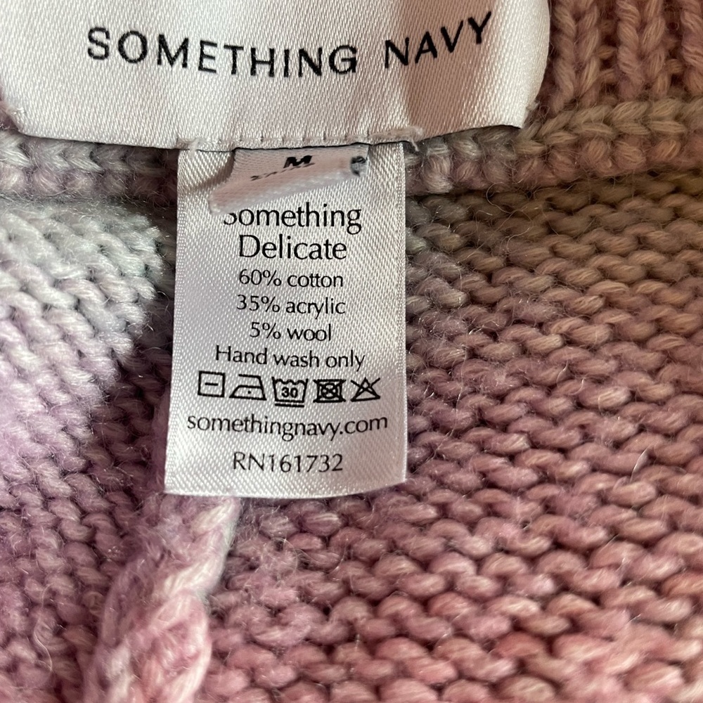 Something Navy knit shorts - Picture 2 of 4